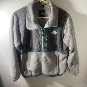 North Face Grey Winter Jacket with Light Blue details. XL and great condition